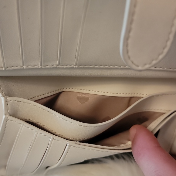 Kate Spade Parchment Smooth Quilted Lether Carey Bifold Wallet 5.5x4 - Picture 6 of 9